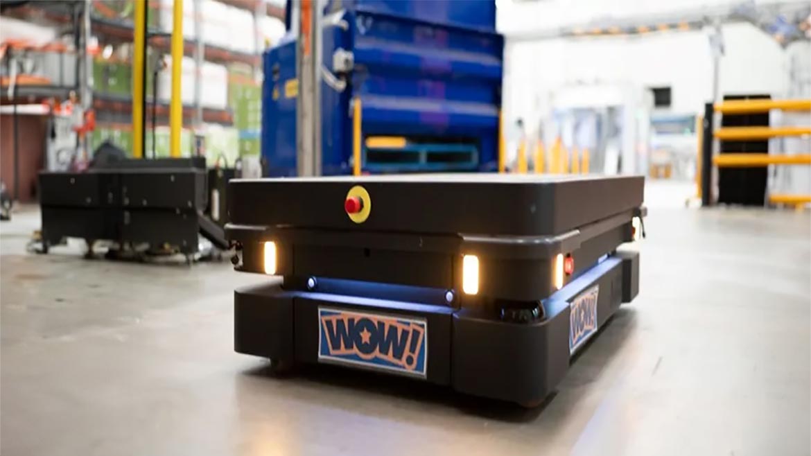 An autonomous mobile robot at Cobs Popcorn.